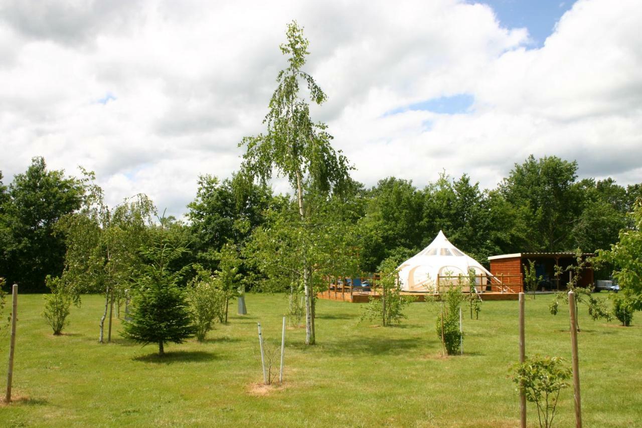 Hotel Glamping La Petite Lande Thiviers Exterior foto